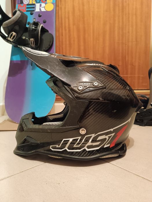 Vende se capacete