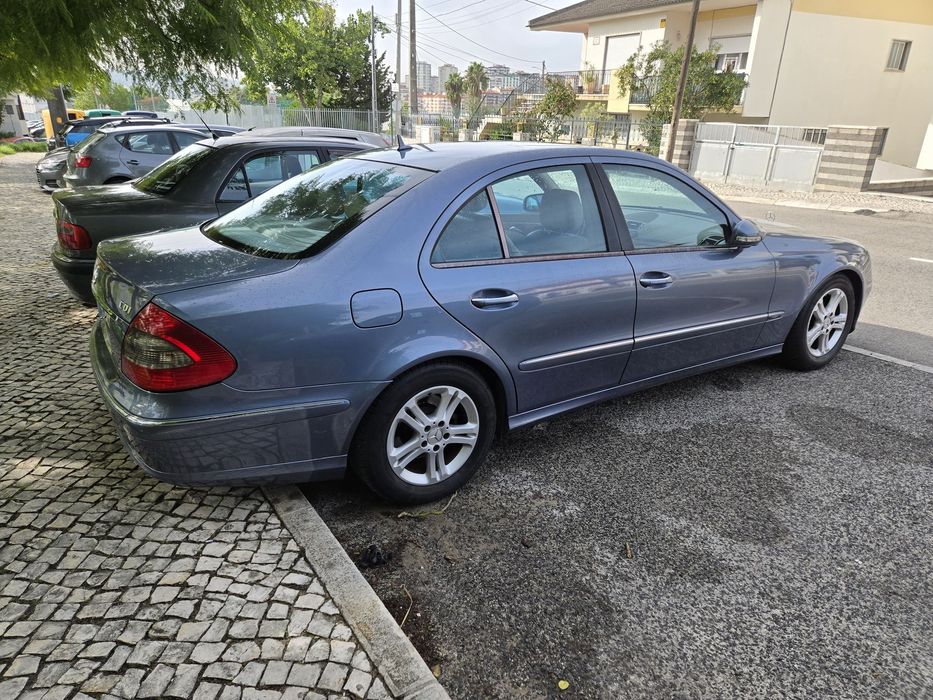 Mercedes-Benz E 220 CDi Executive II Auto.