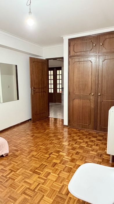 Aluga quarto em Leiria