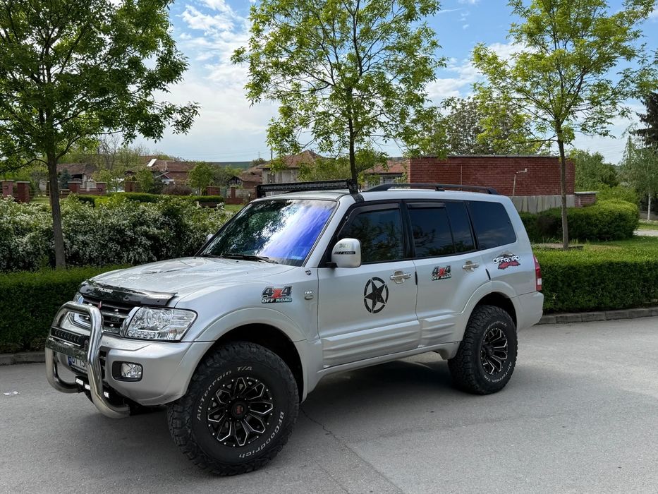 Продам mitsubishi pajero