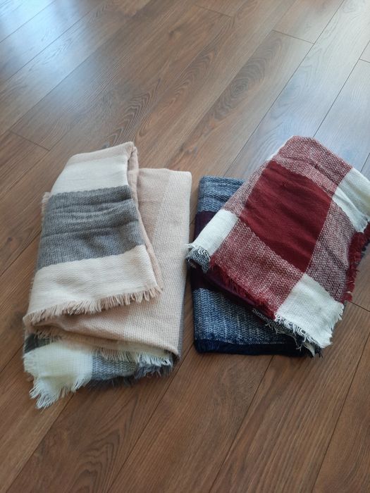 Chusty zimowe - 2 sztuki - 30 zł