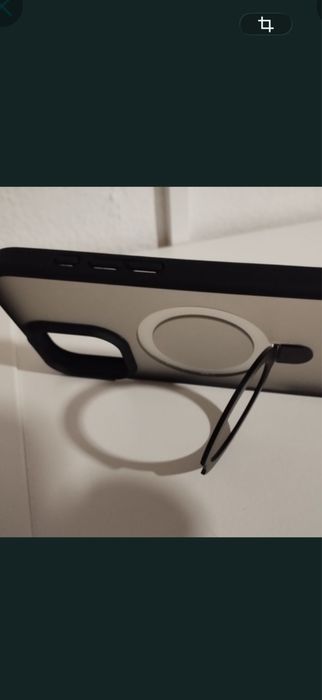 Capa com suporte iphone 16 pro max