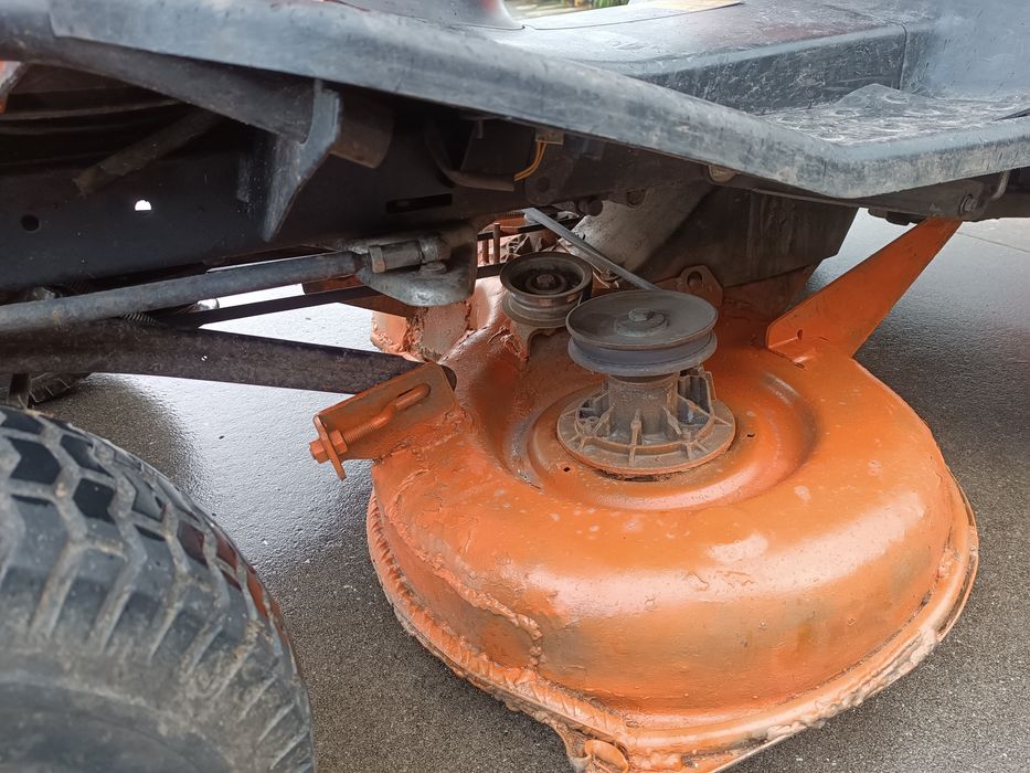 Trator cortar relva STHIL