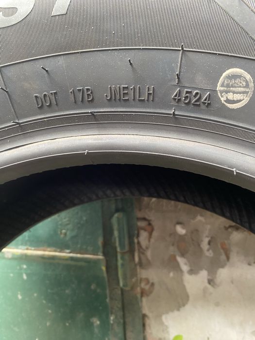 Резина летняя 215/65R16C