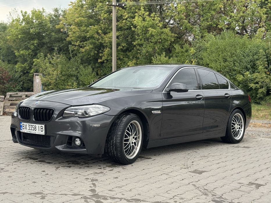 Bmw f10 2013 рік