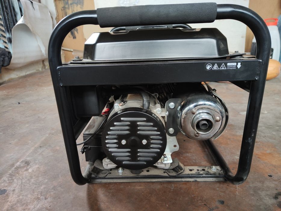 Генератор Dnipro-m GX-30e 3.2 кВт