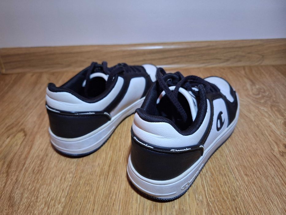 Buty firmy Champion