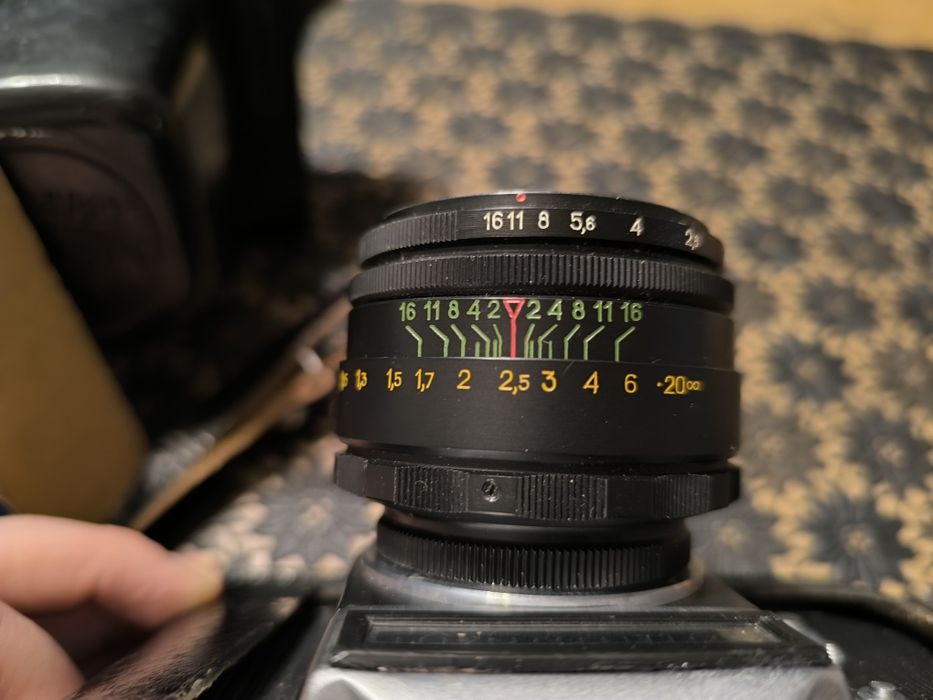 Zenit E z lampą błyskową