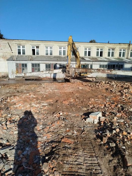 Продаються ферми металеві  15,7м та 12,4м (40 та 50 двотавр)