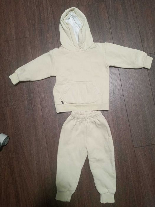 Костюм для дівчаток  теплий 86-92