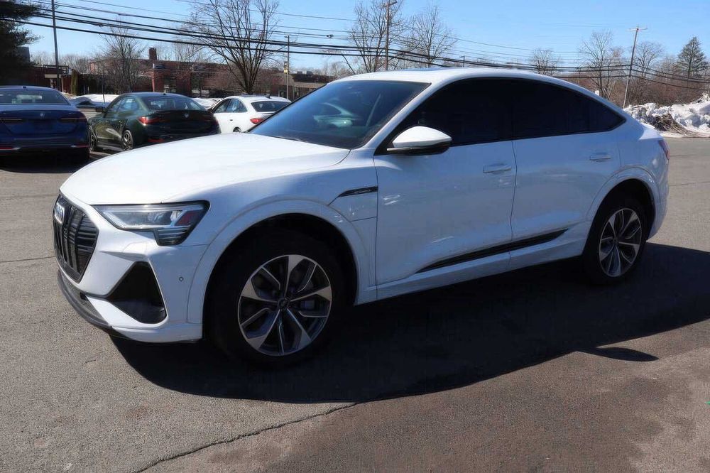 Audi e-tron quattro Prestige Sportback      2021