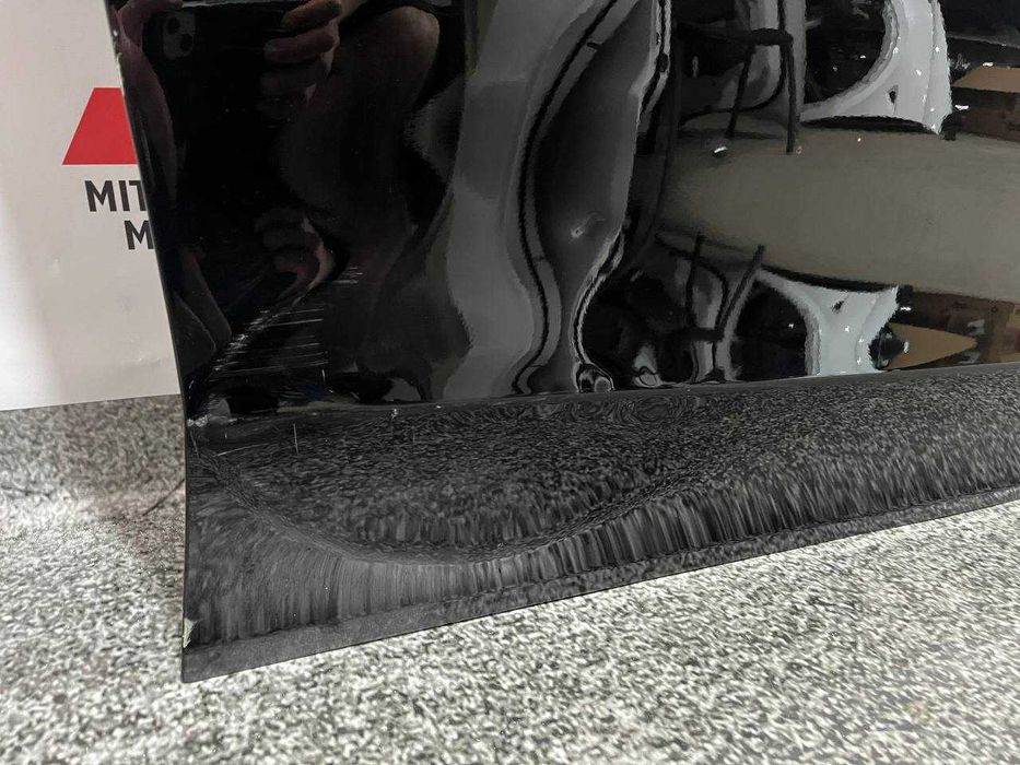 Двері передні праві Tesla Model,Y PBSB (MYP4)