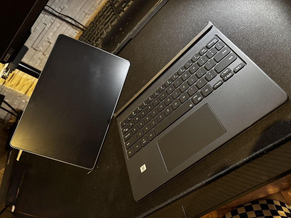 OKAZJA !!! Samsung galaxy tab s9 fe 6/128 + klawiatura oryginalna