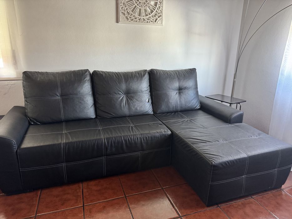 Sofá com chaise long