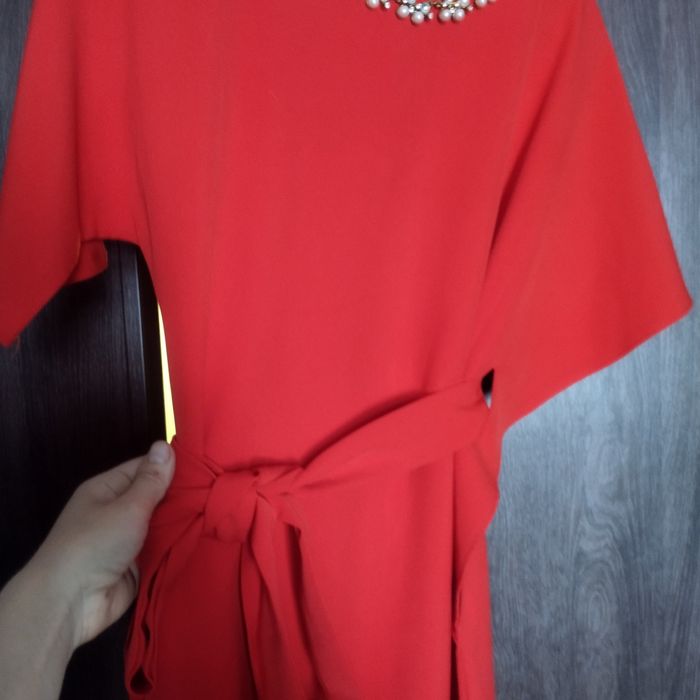 Плаття червоне класичне