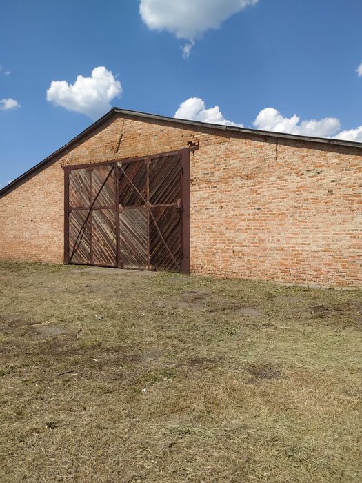 Продам складські приміщення