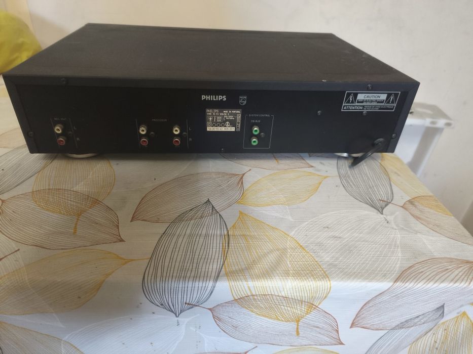 Cyfrowy korektor graficzny Equalizer Philips FV930