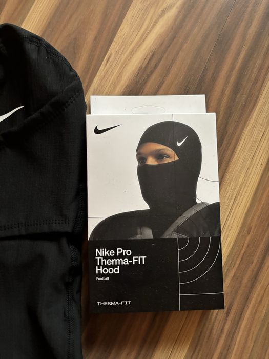Nike Pro Hyperwarm Hood kominiarka maska termiczna czarna