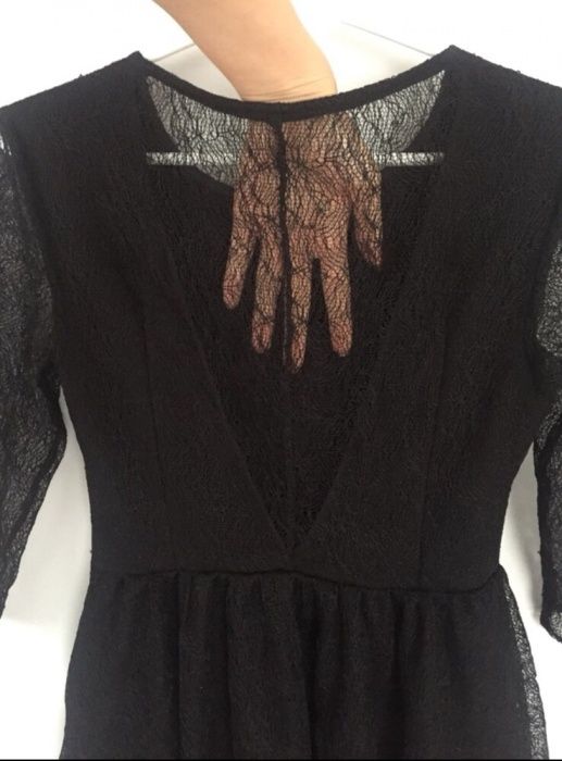 Czarna sukienka MOHITO