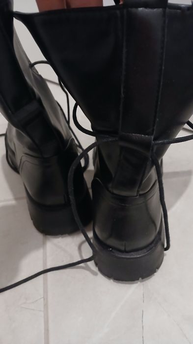 Buty damskie trapery