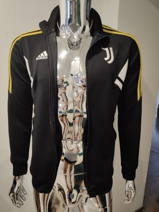 Bluza marki Adidas klubu Juventus