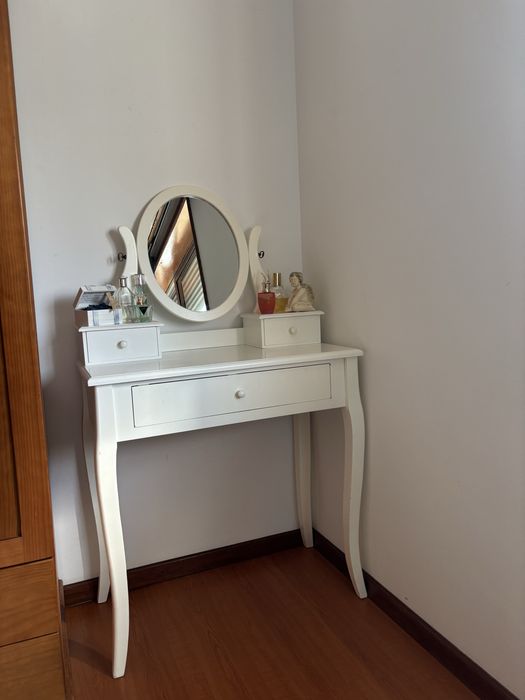 Toucador em ótimo estado