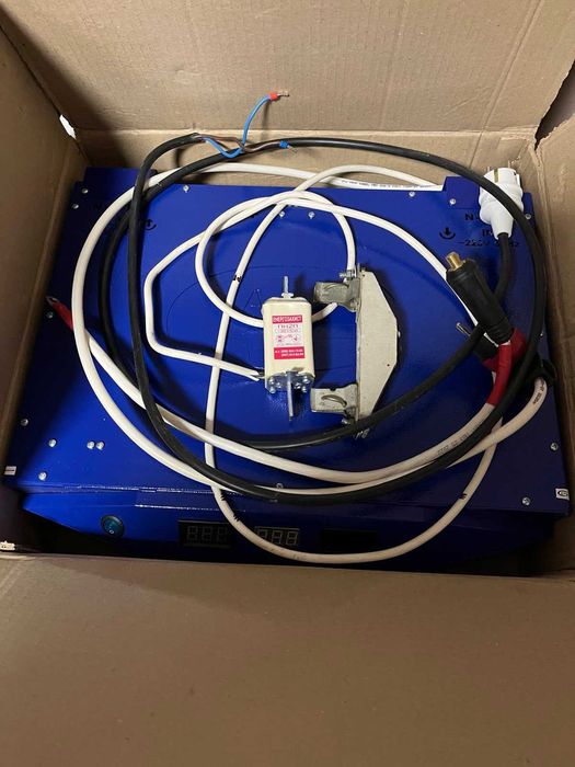 ДБЖ Fort FX-403 (3кВт 24В, 4кВт пікова) - 2022 року