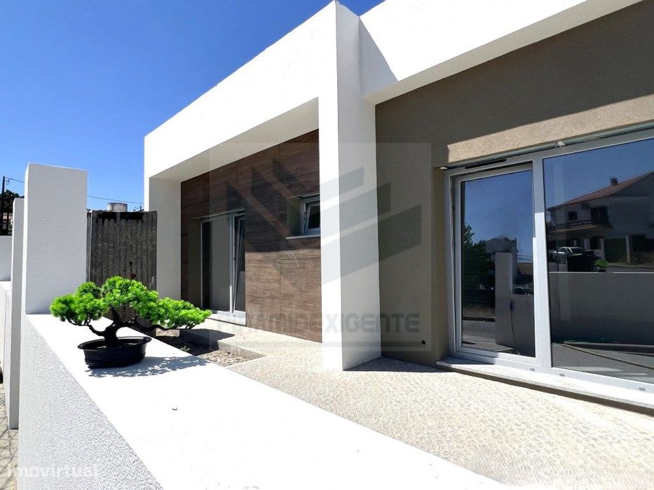 Moradia Isolada, Final Construção, Garagem - Pinhal General