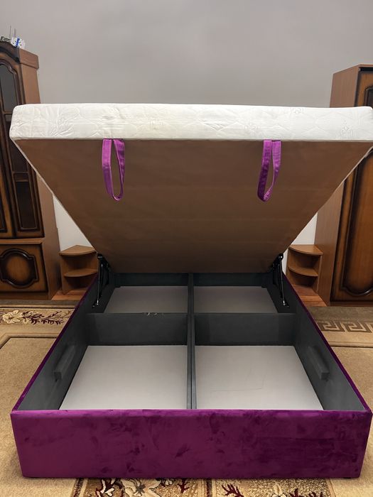 Ліжко 140х200.