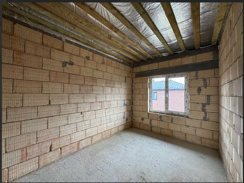 Продаж будинку  115 кв.м., з ділянкою світло 17кВт,газ,септик,інтрнет!