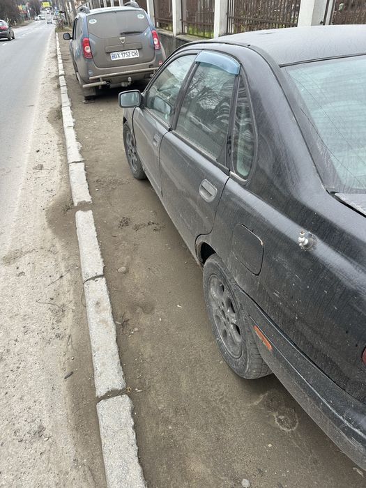 Вольво s40 під відновлення або на запчастини(по кусках не продається)