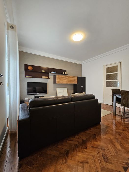 Arrendamento T2 perto do Instituto Superior Técnico