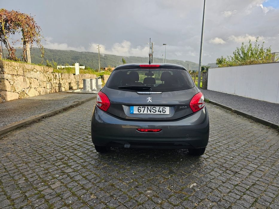 Peugeot 208 1.2 VTi Active