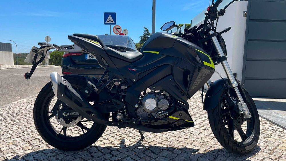 Keeway RKF 125 (2022) – Semi Nova | Sem Acidentes | Muito Estimada