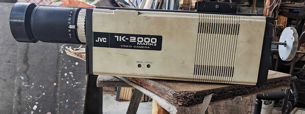 Câmera de vídeo analógica JVC JVC 2000
MARK 2
