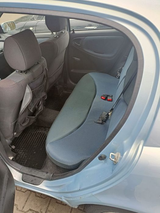 Toyota Yaris 1.0 2004