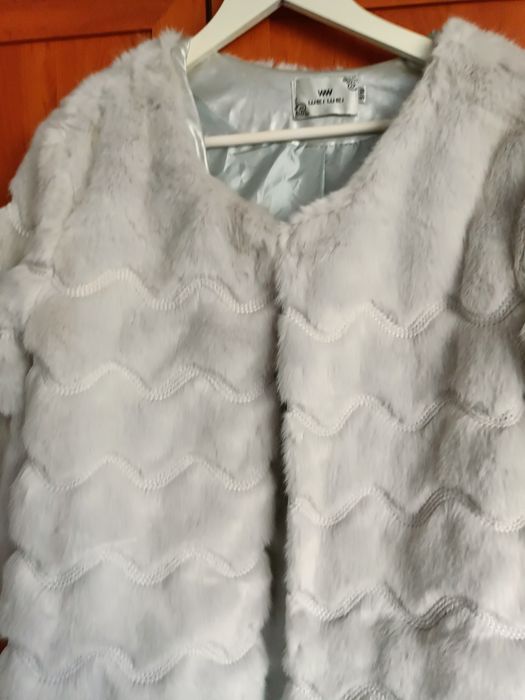 Śliczne jasne mięciutkie  futerko komunia chrzest wiosenne S/M