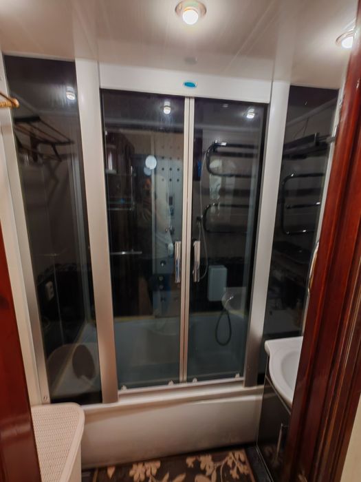 2к в центре Дружковки с евроремонтом лифт Французская 79 ледовая арена