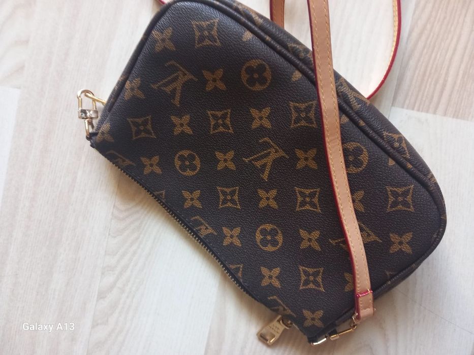 Louis Vuitton monogram mała torebka crossbody