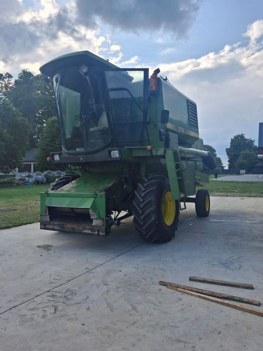 Комбайн John Deere