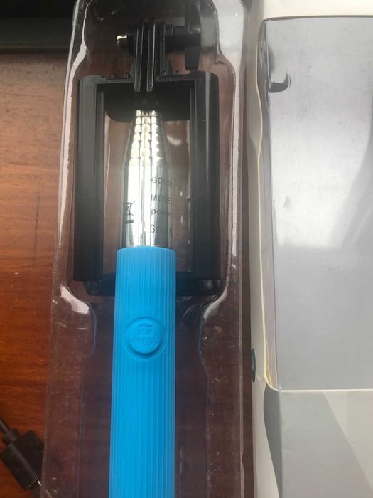 Bluetooth selfie stick64751898463747122