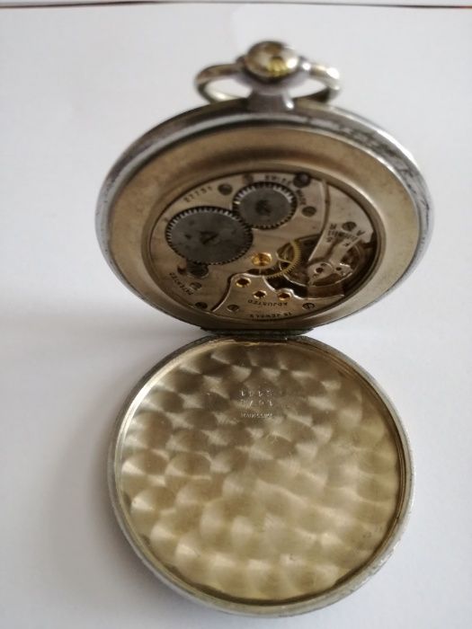 Relógio Bolso Coleção "CYMA PRIMA" Anos 40/50- 15 Jewels Swiss Made