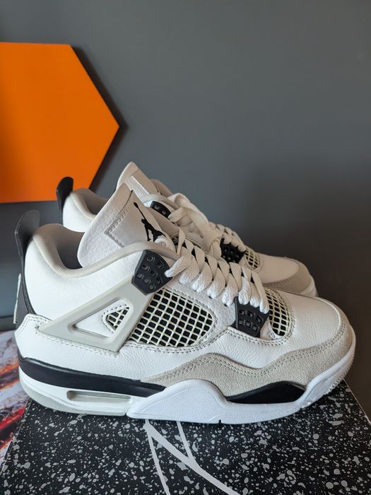 Nike Air Jordan 4 Military Black