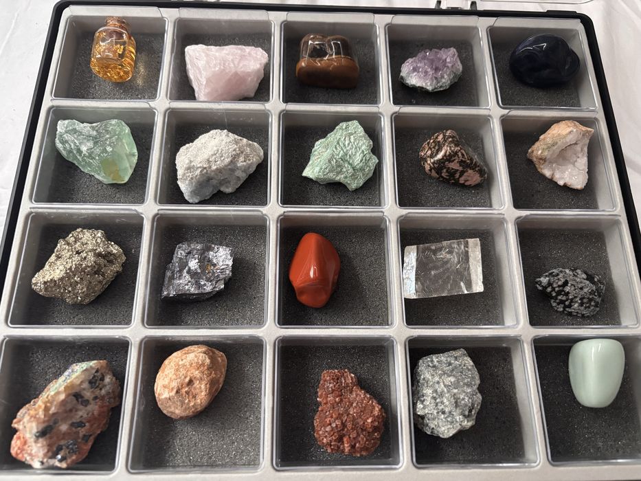 Gabloty z mineralami