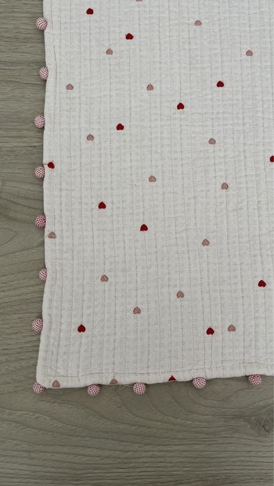 Colcha cama bebé Zara Home 1mx1,20m