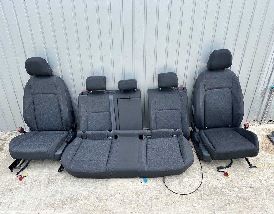 Сидіння Volkswagen Golf 8