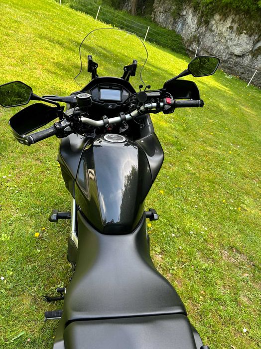 Sprzedam Hondę VFR 800 x Crossrunner 2017 rok