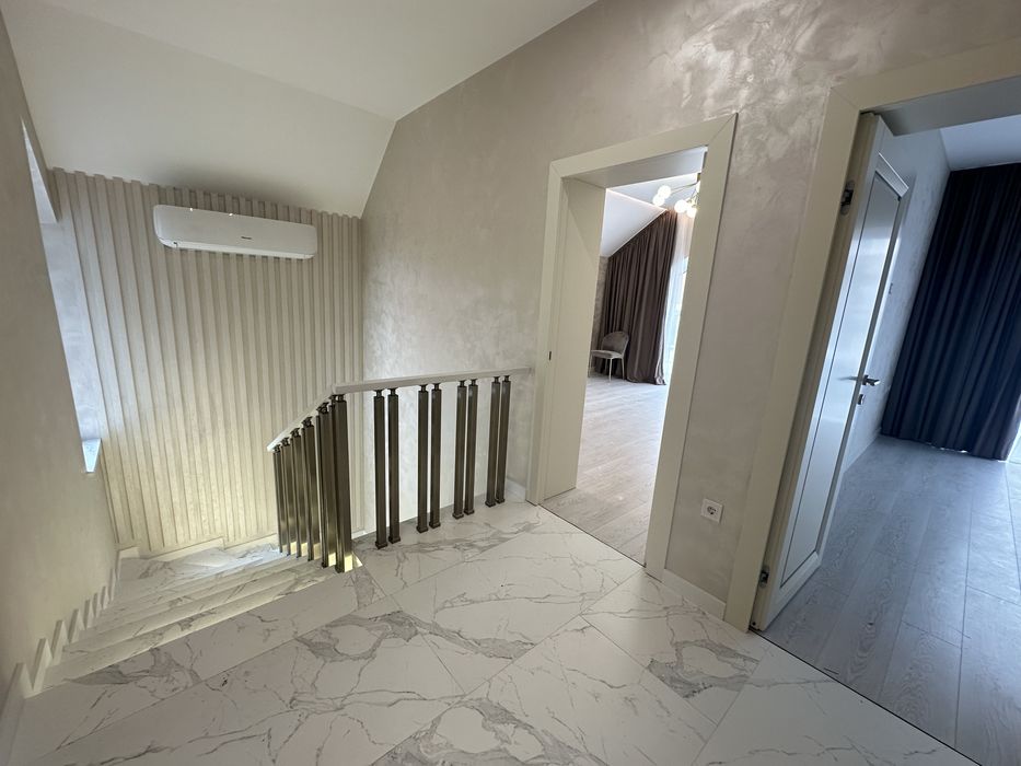 Продається будинок в районі Кварцу