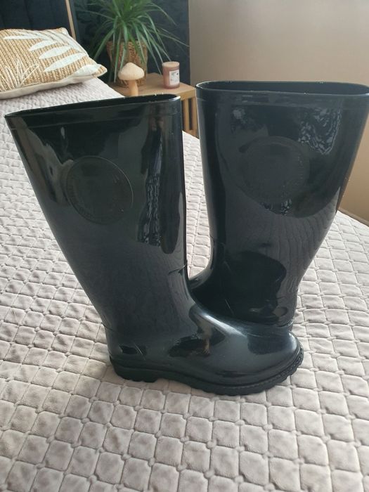 Kalosze piekne lakierowane