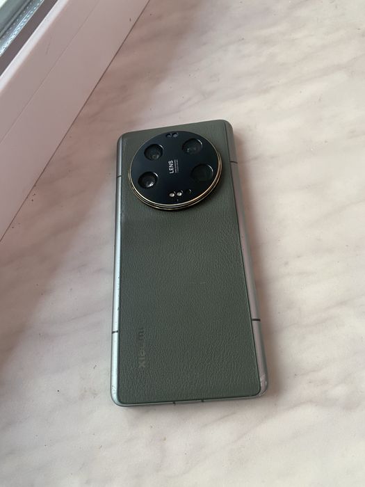 Сяоми 13 ультра, Xiaomi 13 ultra